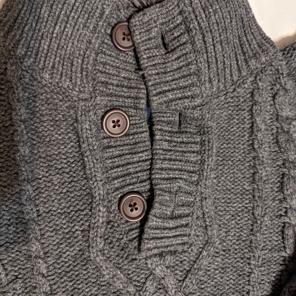 Sweater - Picture 3 of 4